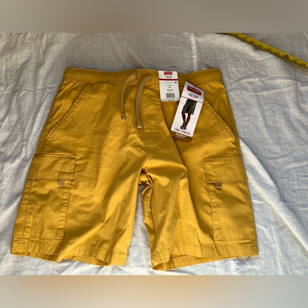 Wrangler Men’s Sz M Shorts - NEW